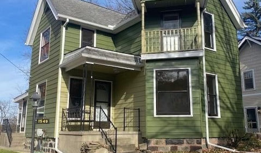 1549 Broadway St, Ann Arbor, MI 48105 - 3 Beds, 2 Bath