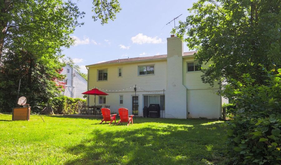9200 CHANUTE Dr, Bethesda, MD 20814 - 4 Beds, 3 Bath