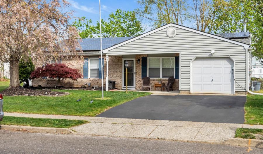 179 RAVENWOOD Blvd, Barnegat, NJ 08005 - 3 Beds, 2 Bath
