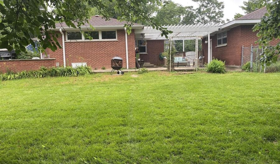 23565 W Margate Ter, Antioch, IL 60002 - 3 Beds, 2 Bath