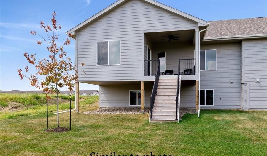 2813 3rd Ave SE, Altoona, IA 50009 - 3 Beds, 3 Bath