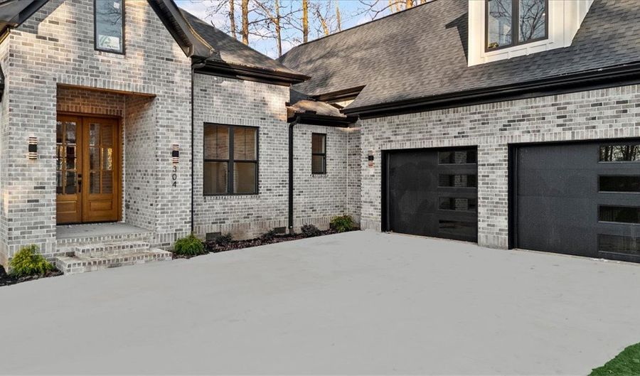 304 Of Oaks Ave, Anderson, SC 29621 - 4 Beds, 4 Bath