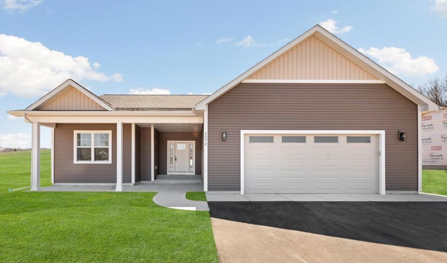 1572 Oban Way, Traverse City, MI 49696 - 3 Beds, 2 Bath