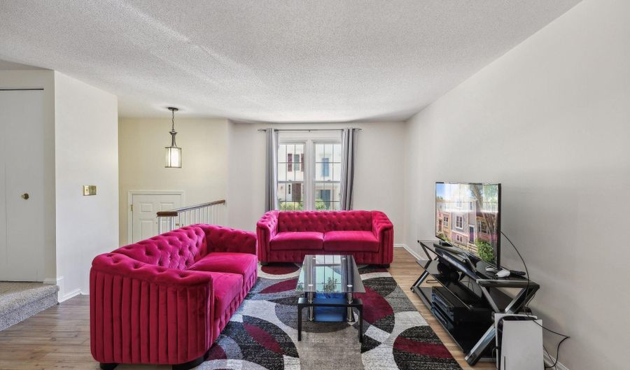 71 FENDALL Ave, Alexandria, VA 22304 - 3 Beds, 4 Bath