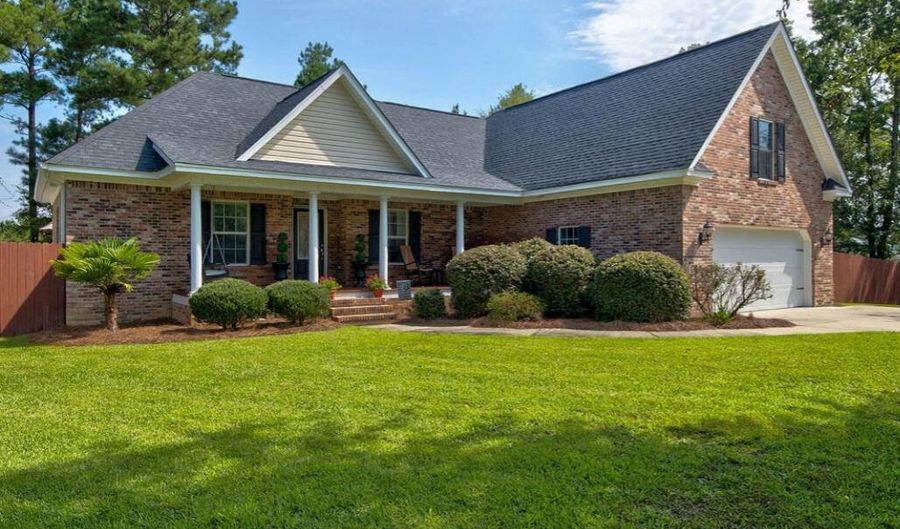 7 Pin Oak Ct, Camden, SC 29020 - 4 Beds, 3 Bath