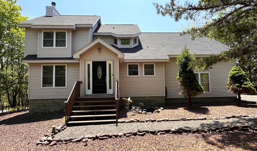 154 Upper Notch Rd, Albrightsville, PA 18210 - 3 Beds, 3 Bath