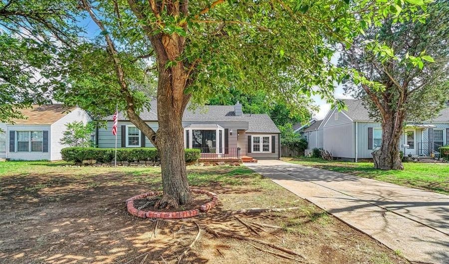 1016 E Cypress St, Altus, OK 73521 - 3 Beds, 2 Bath