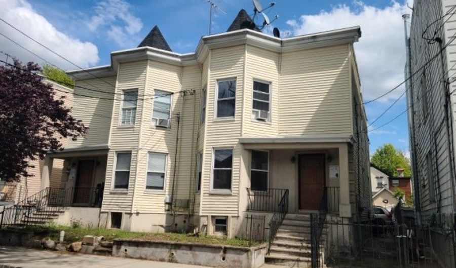 54 Smith St A, Belleville, NJ 07109 - 3 Beds, 2 Bath