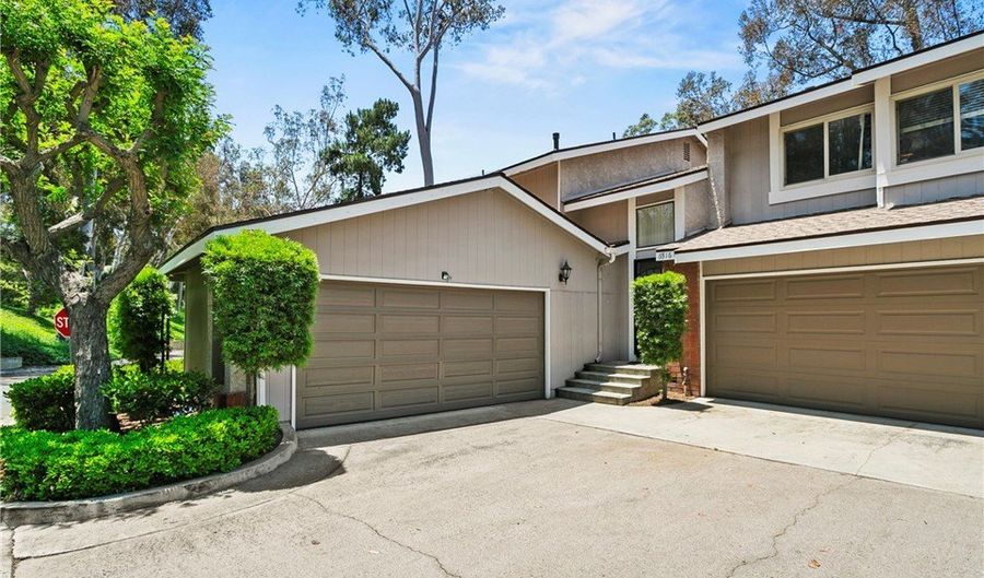 6516 E Camino Vis 1, Anaheim, CA 92807 - 2 Beds, 2 Bath