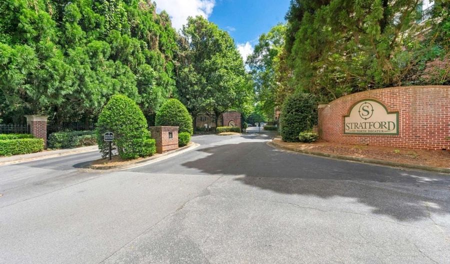 1301 Stratford Commons, Decatur, GA 30033 - 1 Beds, 1 Bath