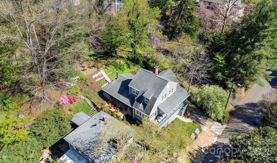22 Kenilwood Pl, Asheville, NC 28803 - 3 Beds, 3 Bath