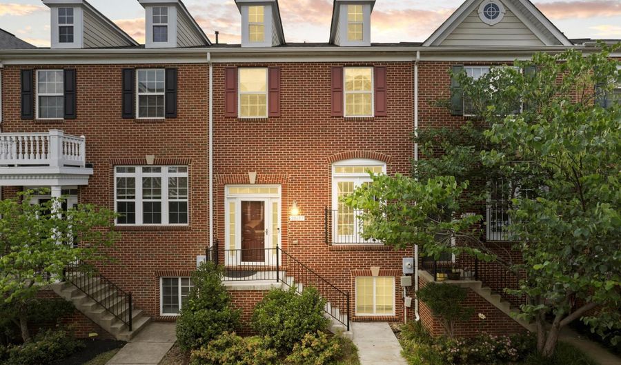 20657 MAITLAND Ter, Ashburn, VA 20147 - 3 Beds, 4 Bath