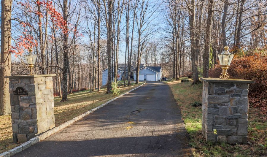 73 A Long Meadow Hill Rd, Brookfield, CT 06804 - 5 Beds, 4 Bath