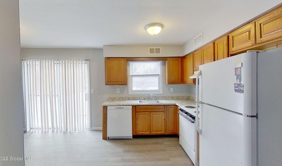 26 Sand St B, Albany, NY 12209 - 2 Beds, 1 Bath