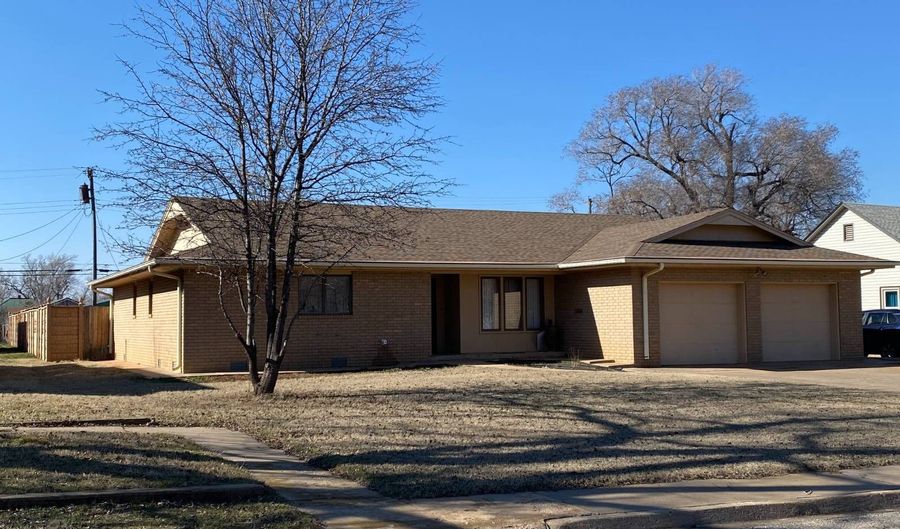 713 2nd, Alva, OK 73717 - 3 Beds, 3 Bath