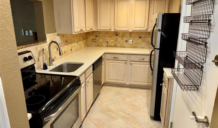 200 MAITLAND Ave 88, Altamonte Springs, FL 32701 - 2 Beds, 2 Bath