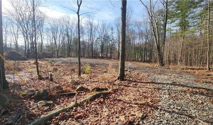 0 Huntinghouse Rd, Glocester, RI 02857 - 0 Beds, 0 Bath