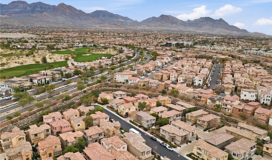 11353 Corsica Mist Ave, Las Vegas, NV 89135 - 4 Beds, 4 Bath