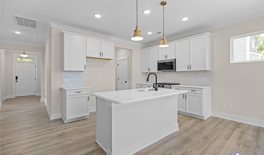 10263 Szalay Ln, Ashland, VA 23005 - 3 Beds, 2 Bath