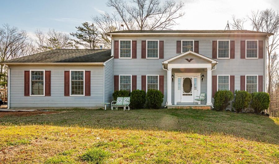 104 Mount Pleasant Rd, Amherst, VA 24521 - 3 Beds, 3 Bath