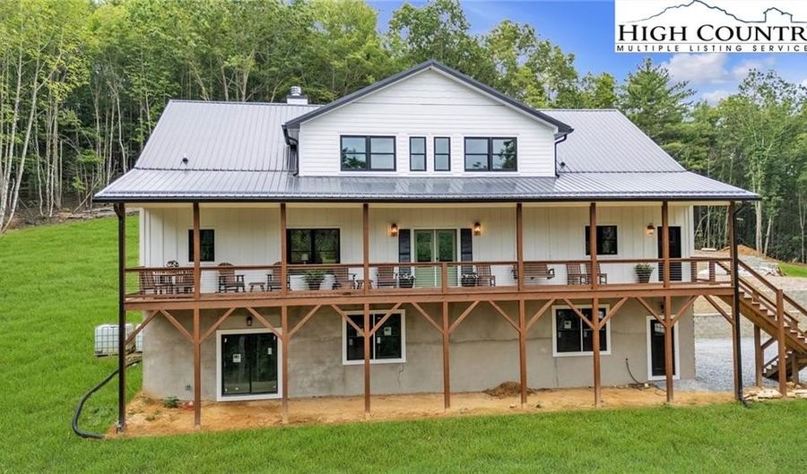 3681 Mulatto Mountain Rd, Fleetwood, NC 28626 - 4 Beds, 4 Bath