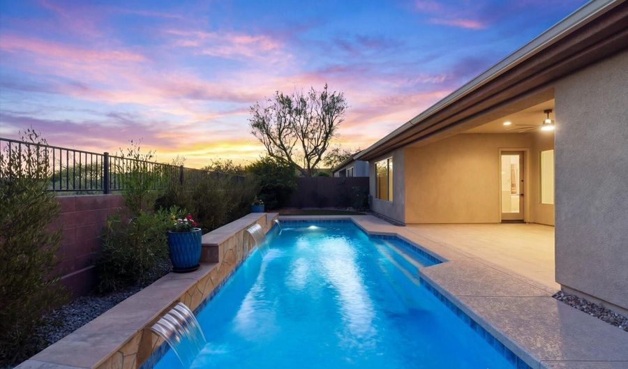1435 W WHITMAN Ct, Anthem, AZ 85086 - 4 Beds, 3 Bath