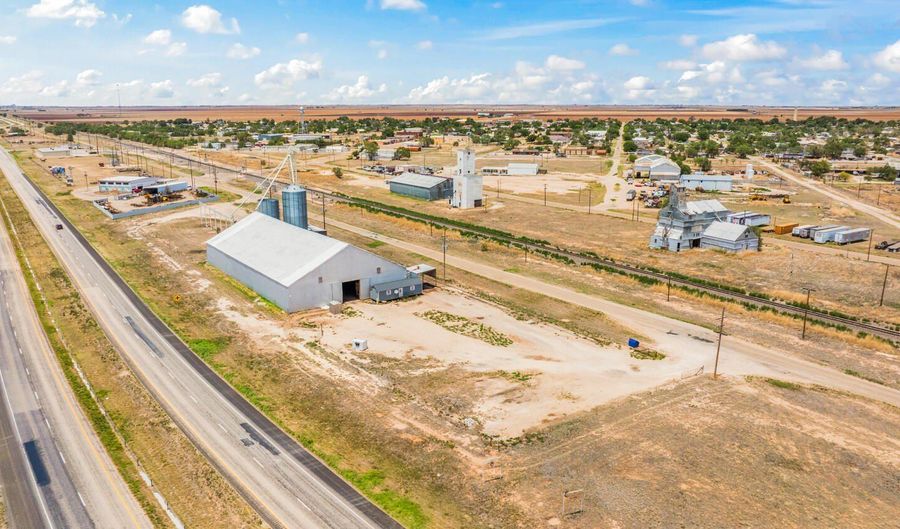 6464 U.S. 84, Anton, TX 79313 - 0 Beds, 0 Bath
