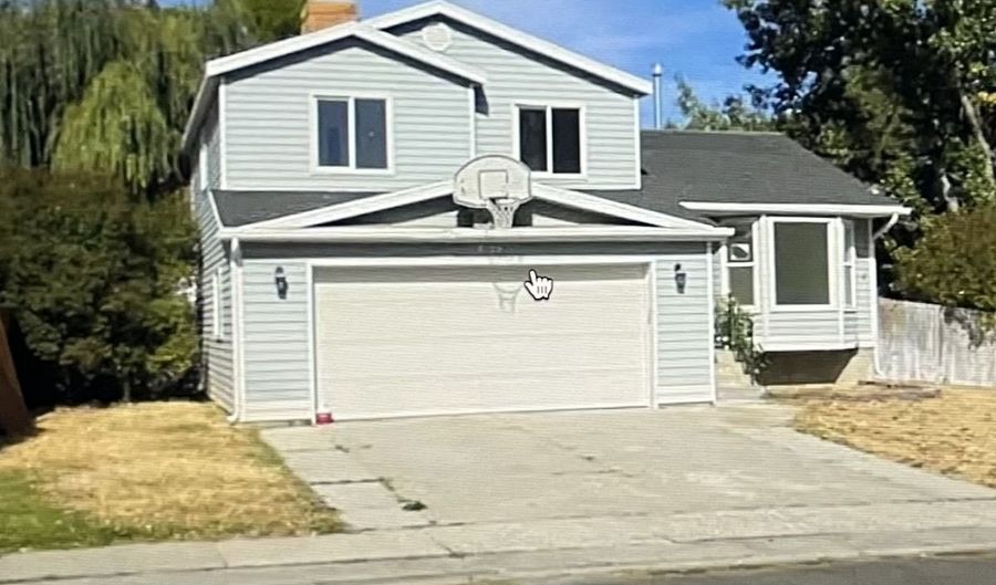 2139 Sierra Dr, Elko, NV 89801 - 4 Beds, 3 Bath