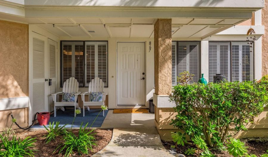 867 Ginger Ave, Carlsbad, CA 92011 - 2 Beds, 2 Bath