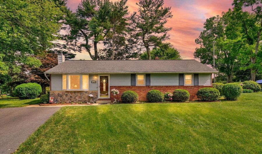 110 W LYNBROOK Pl, Bel Air, MD 21014 - 3 Beds, 2 Bath