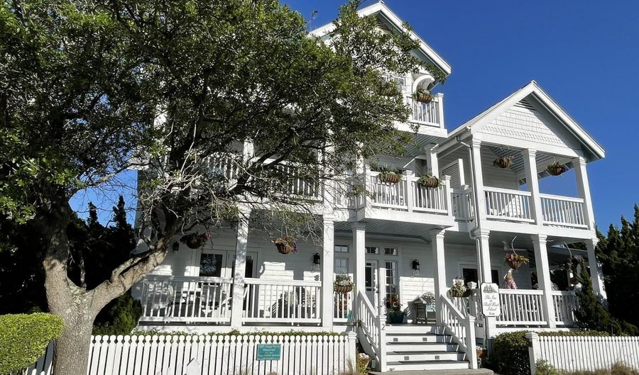 2 Keelson Row, Bald Head Island, NC 28461 - 11 Beds, 12 Bath