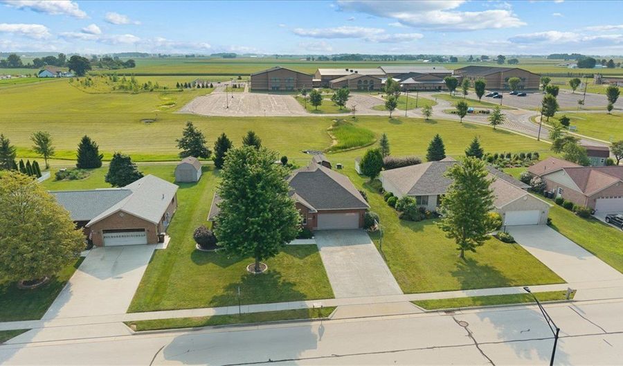 105 Sierra Ln, Arcanum, OH 45304 - 3 Beds, 2 Bath