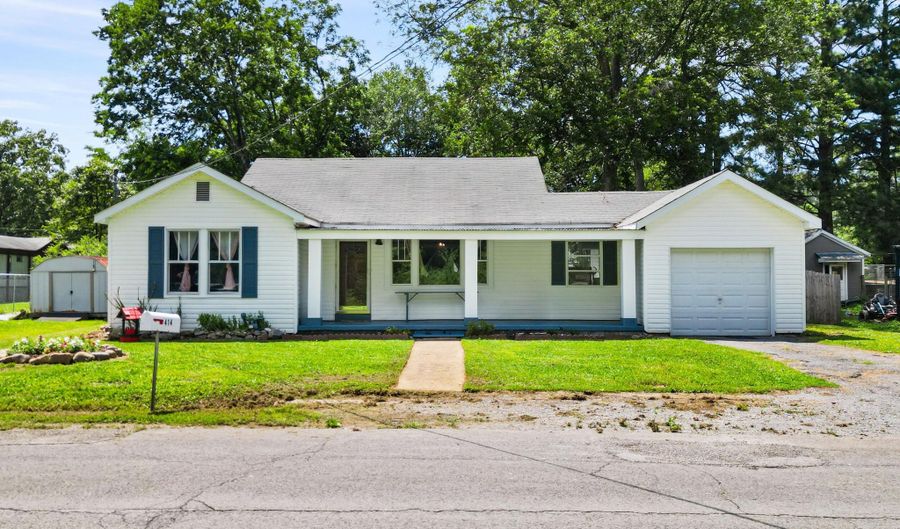 414 Magnolia St, Lafayette, GA 30728 - 3 Beds, 1 Bath