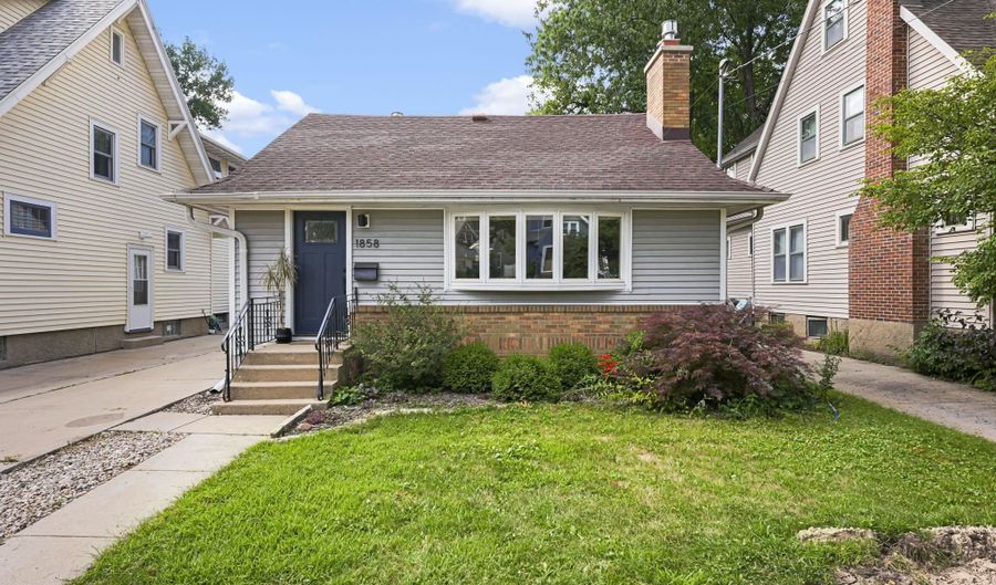 1858 Rutledge St, Madison, WI 53704 - 3 Beds, 2 Bath