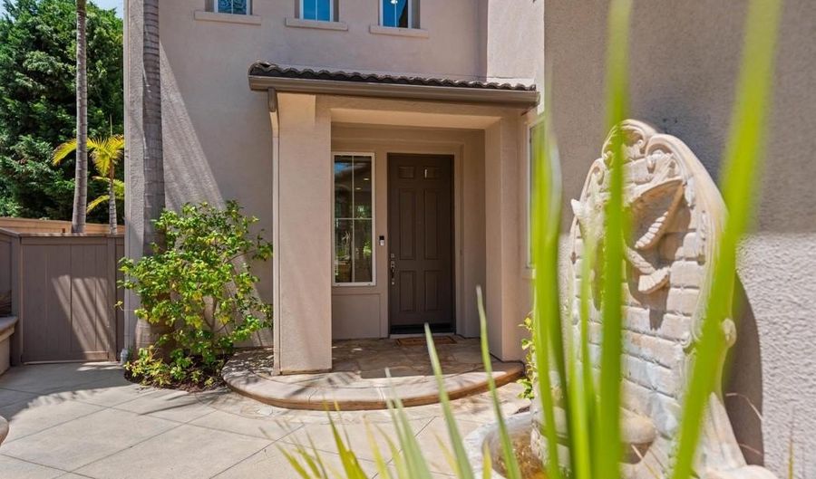3463 Corte Fresa, Carlsbad, CA 92009 - 5 Beds, 5 Bath