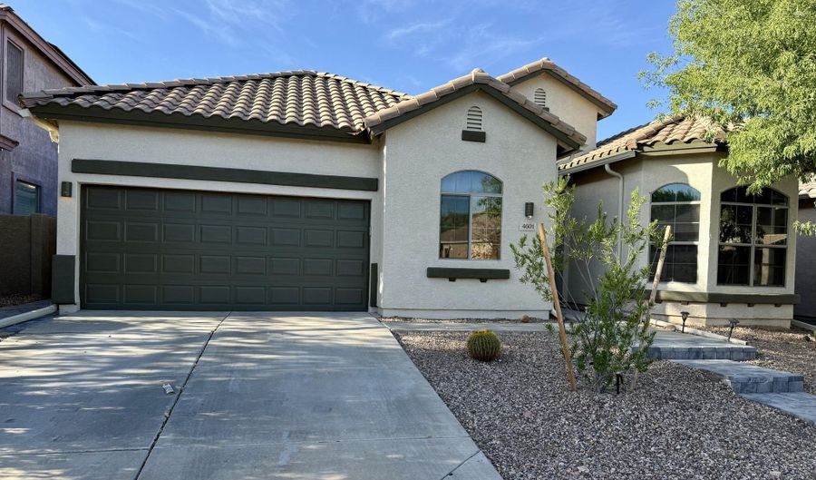 4601 W MOSS SPRINGS Rd, Anthem, AZ 85086 - 4 Beds, 2 Bath