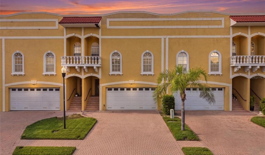 515 VILLA TREVISO Ct, Apollo Beach, FL 33572 - 3 Beds, 3 Bath