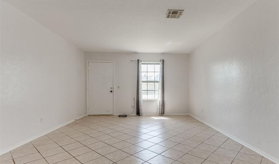 7123 NW 16th St, Bethany, OK 73008 - 2 Beds, 1 Bath