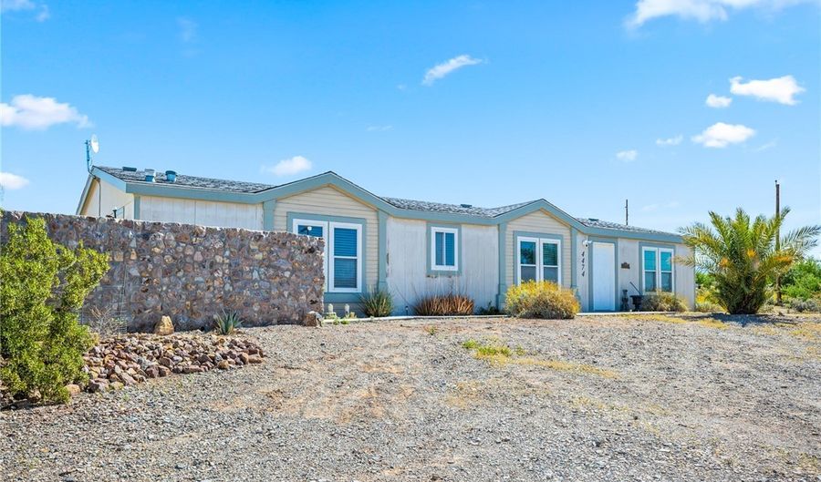 4474 S Camp Mohave Cir, Fort Mohave, AZ 86426 - 3 Beds, 2 Bath