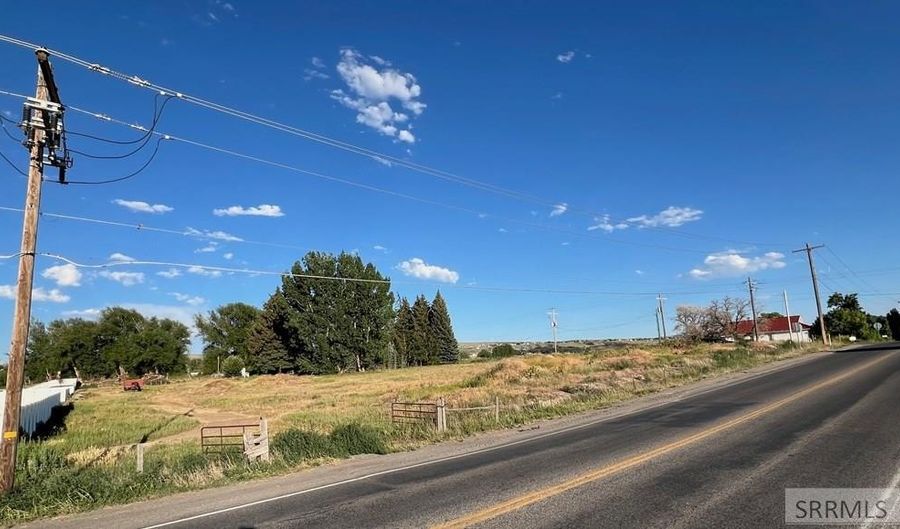 4561 E Sunnyside Rd, Ammon, ID 83406 - 0 Beds, 0 Bath