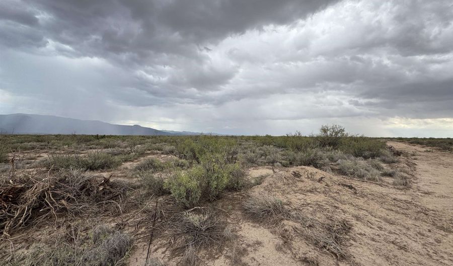 Anillo Del Oriente lot 8, Alamogordo, NM 88310 - 0 Beds, 0 Bath
