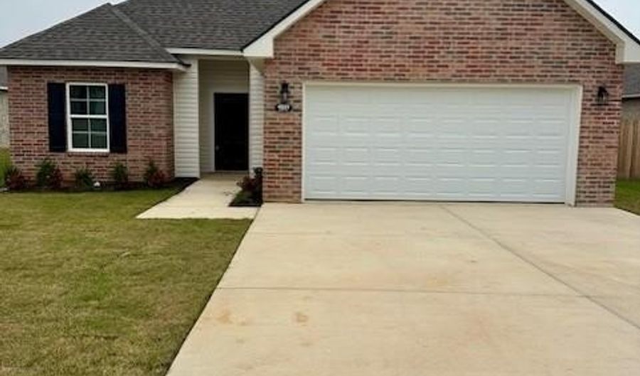 4821 Bogey Ln, Blanchard, LA 71107 - 4 Beds, 2 Bath