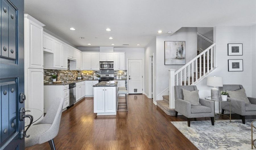 760 S Olive, Anaheim, CA 92805 - 3 Beds, 3 Bath