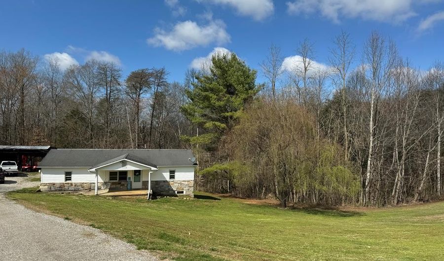 384 Groce Gibson Rd, Albany, KY 42602 - 3 Beds, 2 Bath