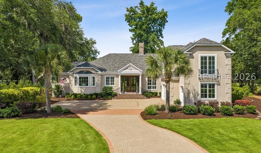 7 Middleton Gardens Pl, Bluffton, SC 29910 - 4 Beds, 5 Bath