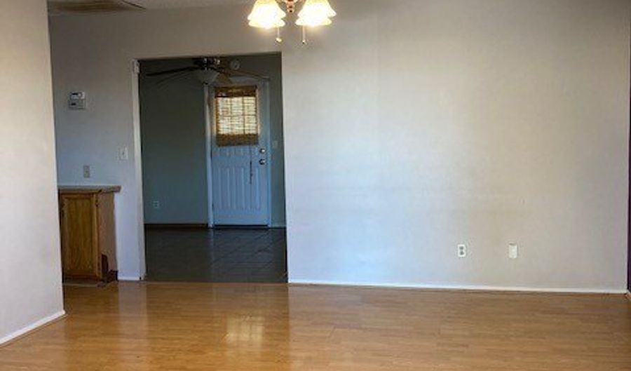 1313 PRICE St, Henderson, NV 89011 - 2 Beds, 2 Bath