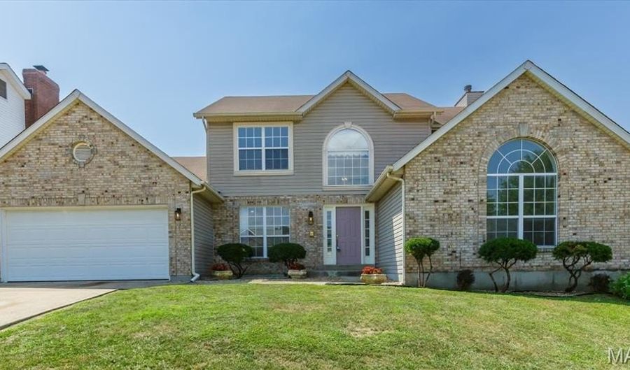 10354 Jade Forest Dr, Affton, MO 63123 - 4 Beds, 4 Bath