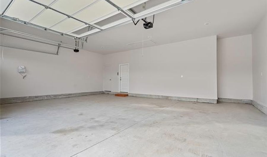 714 Prairie View Rd, Ardmore, OK 73401 - 4 Beds, 3 Bath