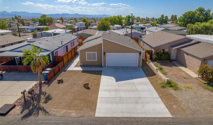 1788 Riverside Dr, Bullhead City, AZ 86442 - 3 Beds, 2 Bath