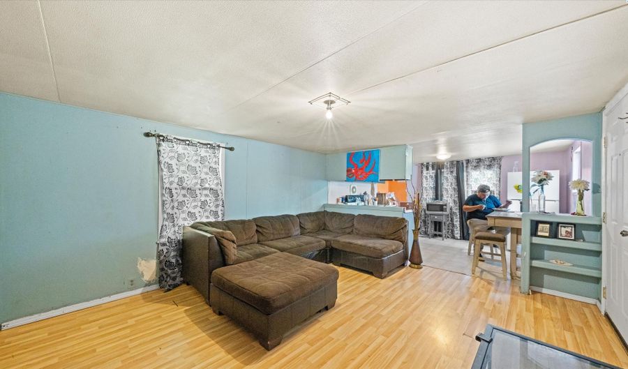 3501 W Windy, Benton City, WA 99320 - 2 Beds, 1 Bath